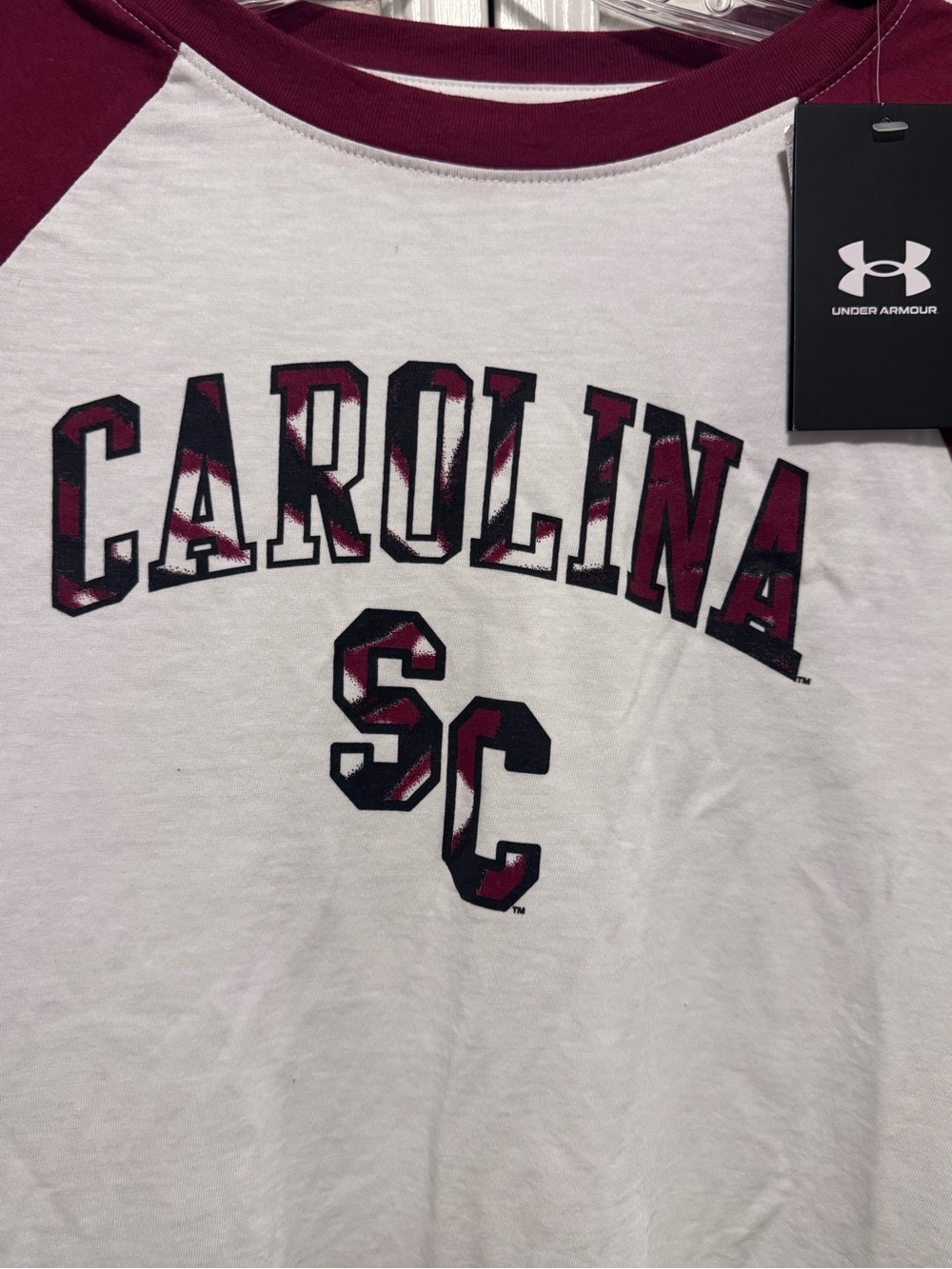 Under Armour South Carolina Gamecocks 3/4 Sleeve Raglan Shirt NWT Size Medium